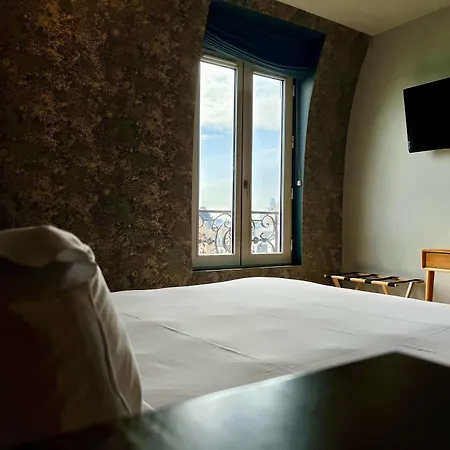 Edgar & Achille Hotel
