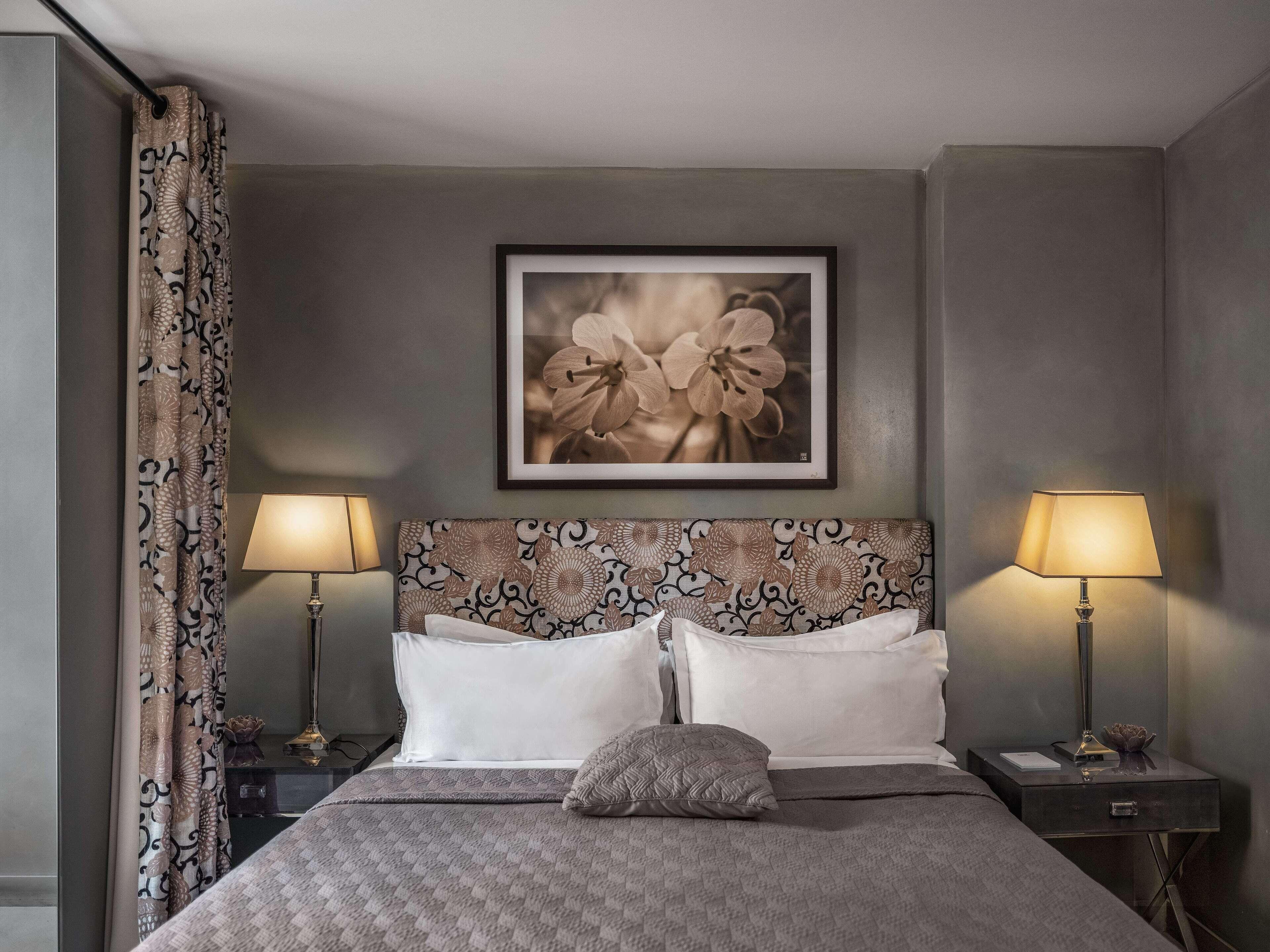 Edgar & Achille Hotel 3*