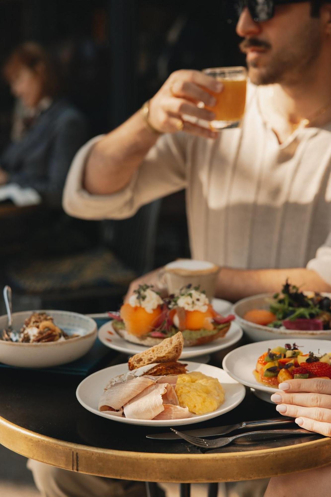 Edgar & Achille Paris